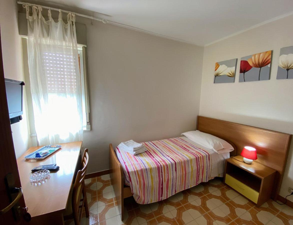 Albergo Mendolia Milazzo Exterior foto